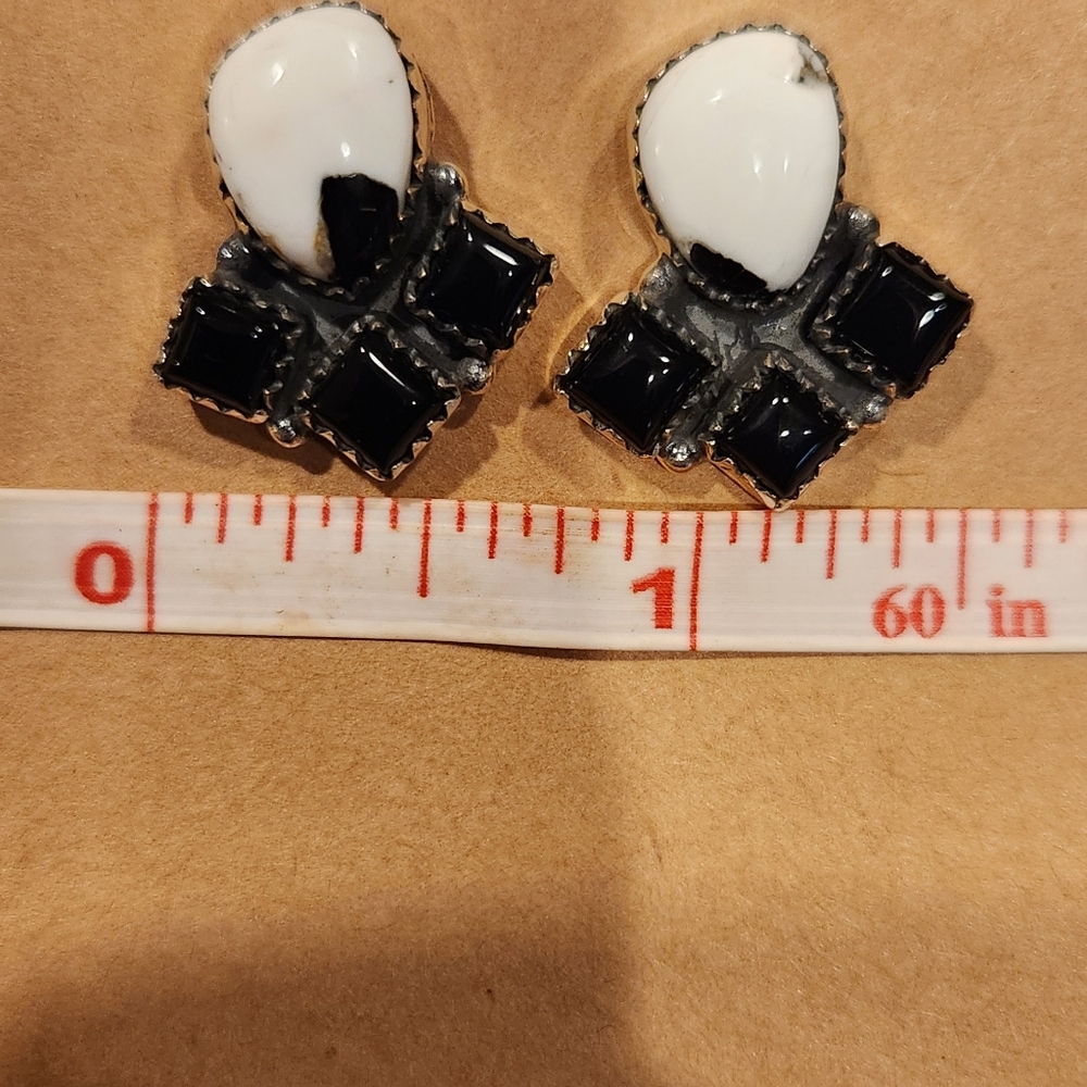 Handmade Sterling Silver 925 White Buffalo And Onyx Cluster Post Stud Earrings - Picture 8 of 8